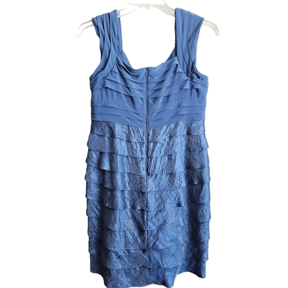 Adrianna Papell Dresses & Skirts - Adrianna Papell Blue Sleeveless Tiered, Pleated Metallic Cocktail dress, size 14